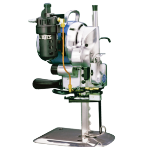 The EASTMAN Micro Fog pressure fed blade lubrication and cooling system ensures maximum heat reduction when cutting highly fusible materials.
